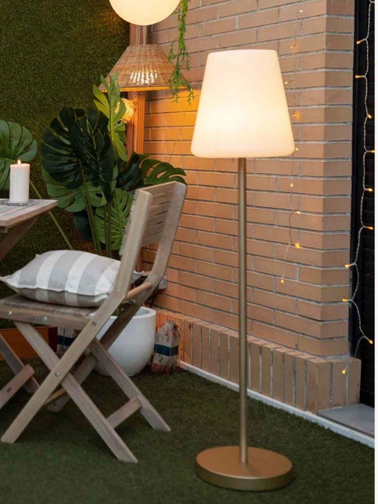Lauko LED pastatomas sviestuvas Lola