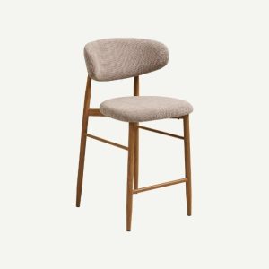 Baro ir pusbario kėdės